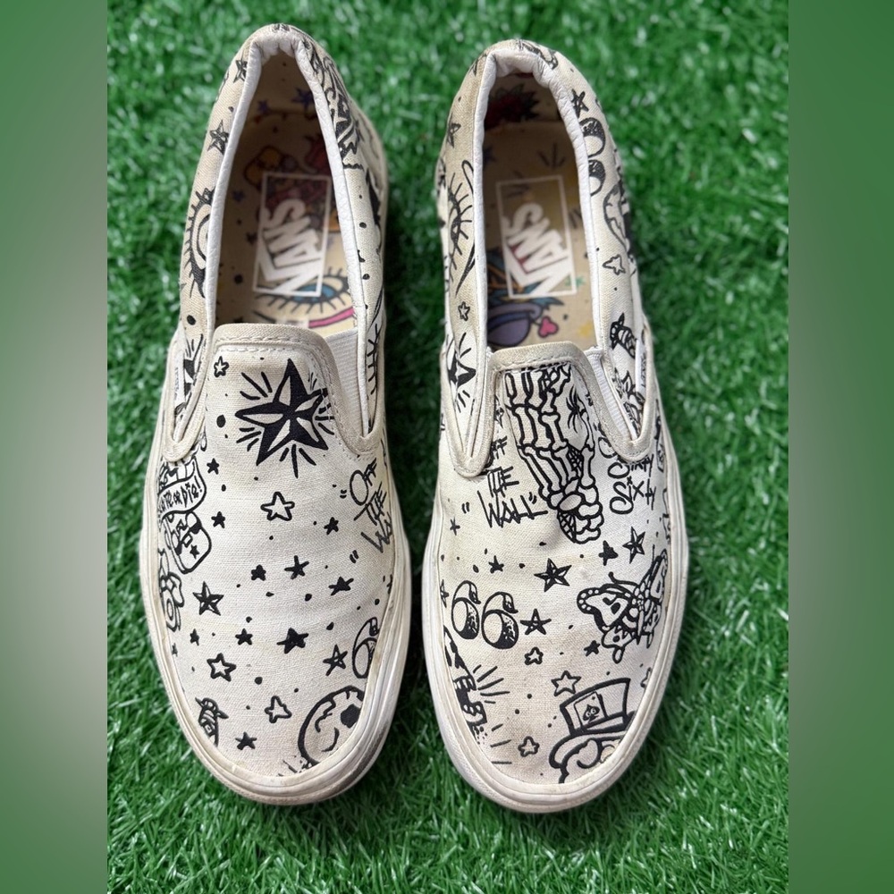 Vans Unisex White Slip-On Shoes with Black Graphic Design Size M-6.5 W-8